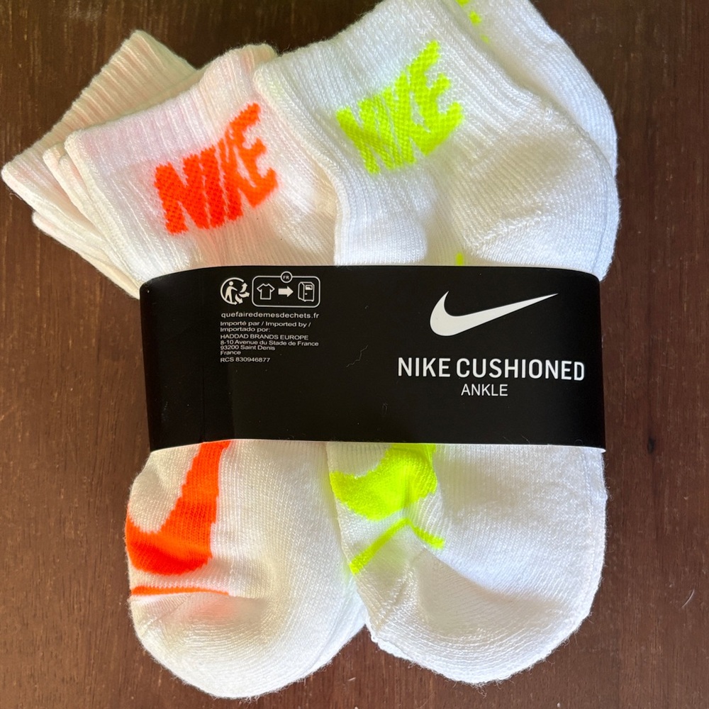 Nike Cushioned Ankle Socks - White with Neon Orange and Green